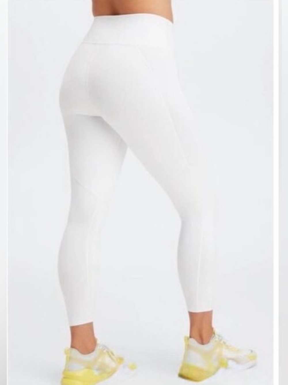 Fabletics Bright White High-Waisted 7/8 Legging size Large.